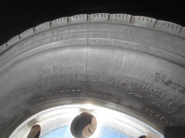 ボルボその他 トレーラーヘッド 第5輪荷重11.5t 後輪エアサス ハイルーフ 440馬力 アルミホイール サンルーフ 電動サンシェード バックモニター付 走行76万km AT車(2ペダル)(57枚目)