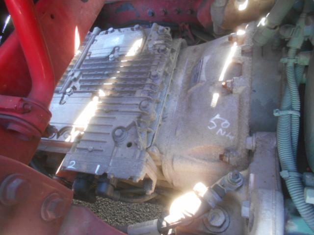 ボルボその他 トレーラーヘッド 第5輪荷重11.5t 後輪エアサス ハイルーフ 440馬力 アルミホイール サンルーフ 電動サンシェード バックモニター付 走行76万km AT車(2ペダル)(66枚目)