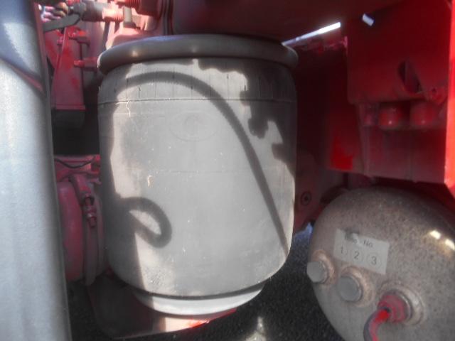 ボルボその他 トレーラーヘッド 第5輪荷重11.5t 後輪エアサス ハイルーフ 440馬力 アルミホイール サンルーフ 電動サンシェード バックモニター付 走行76万km AT車(2ペダル)(71枚目)