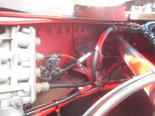 ボルボその他 トレーラーヘッド 第5輪荷重11.5t 後輪エアサス ハイルーフ 440馬力 アルミホイール サンルーフ 電動サンシェード バックモニター付 走行76万km AT車(2ペダル)(76枚目)