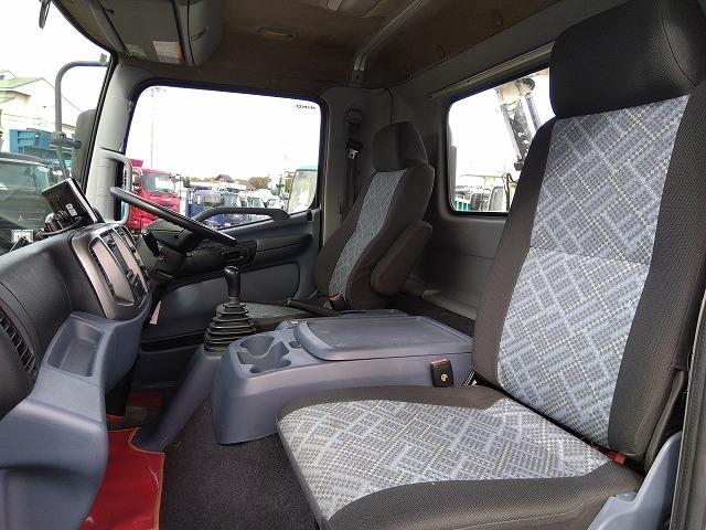 ヒノレンジャー 車両運搬車 2台積み 上物丸文製 積載3.05t 上物内寸580×215 自動歩み付 歩み寸法(1本)326×58 バックモニター付 ETC付 走行38.4万km 6速ミッション(12枚目)