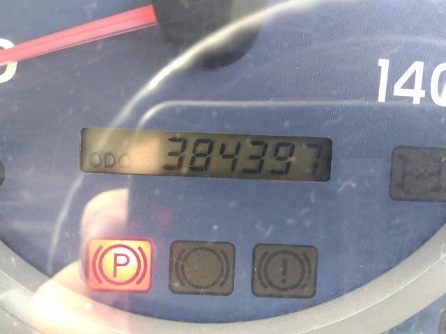 ヒノレンジャー 車両運搬車 2台積み 上物丸文製 積載3.05t 上物内寸580×215 自動歩み付 歩み寸法(1本)326×58 バックモニター付 ETC付 走行38.4万km 6速ミッション(23枚目)