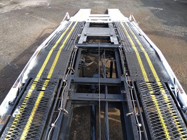 ヒノレンジャー 車両運搬車 2台積み 上物丸文製 積載3.05t 上物内寸580×215 自動歩み付 歩み寸法(1本)326×58 バックモニター付 ETC付 走行38.4万km 6速ミッション(30枚目)