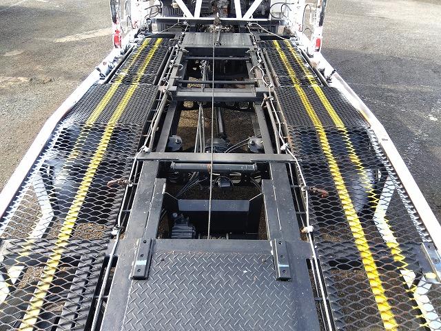 ヒノレンジャー 車両運搬車 2台積み 上物丸文製 積載3.05t 上物内寸580×215 自動歩み付 歩み寸法(1本)326×58 バックモニター付 ETC付 走行38.4万km 6速ミッション(37枚目)