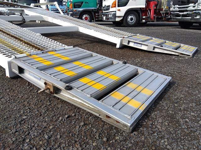 ヒノレンジャー 車両運搬車 2台積み 上物丸文製 積載3.05t 上物内寸580×215 自動歩み付 歩み寸法(1本)326×58 バックモニター付 ETC付 走行38.4万km 6速ミッション(39枚目)