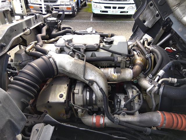 ヒノレンジャー 車両運搬車 2台積み 上物丸文製 積載3.05t 上物内寸580×215 自動歩み付 歩み寸法(1本)326×58 バックモニター付 ETC付 走行38.4万km 6速ミッション(51枚目)