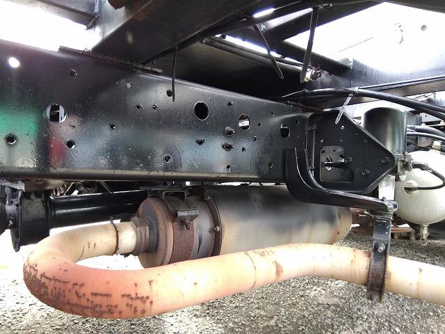 ヒノレンジャー 車両運搬車 2台積み 上物丸文製 積載3.05t 上物内寸580×215 自動歩み付 歩み寸法(1本)326×58 バックモニター付 ETC付 走行38.4万km 6速ミッション(62枚目)