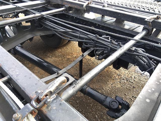 ヒノレンジャー 車両運搬車 2台積み 上物丸文製 積載3.05t 上物内寸580×215 自動歩み付 歩み寸法(1本)326×58 バックモニター付 ETC付 走行38.4万km 6速ミッション(75枚目)