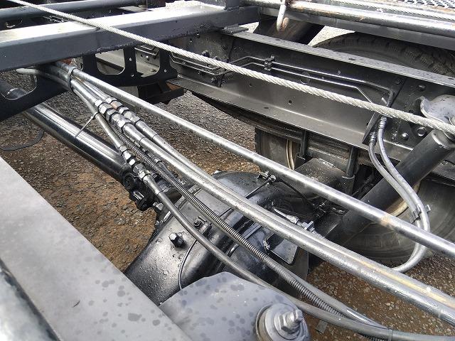 ヒノレンジャー 車両運搬車 2台積み 上物丸文製 積載3.05t 上物内寸580×215 自動歩み付 歩み寸法(1本)326×58 バックモニター付 ETC付 走行38.4万km 6速ミッション(79枚目)