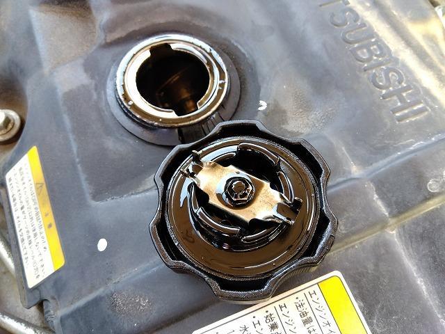 ローザ 　マイクロバス　２５人乗り　スーパーロング　リクライニングシート　荷物デッキ付　自動スライドドア　インターロック付　バックモニター付　ＡＴ車　走行１１．７万ｋｍ　タイヤサイズ２０５／８０Ｒ１７．５（47枚目）