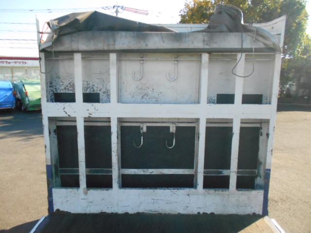 ギガ アルミブロック平ボディ 5方開 支柱抜き差し可 荷台床木張り 内フック27対 センターフック15カ所 荷台内寸951x235x20 後輪エアサス 7速ミッション 積載15t 25t車 リターダー有(31枚目)