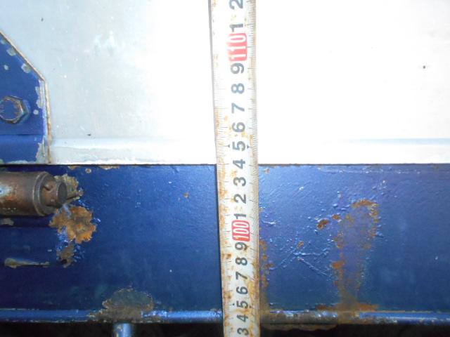 ギガ アルミブロック平ボディ 5方開 支柱抜き差し可 荷台床木張り 内フック27対 センターフック15カ所 荷台内寸951x235x20 後輪エアサス 7速ミッション 積載15t 25t車 リターダー有(34枚目)