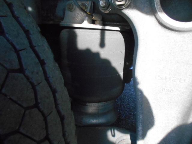 ギガ アルミブロック平ボディ 5方開 支柱抜き差し可 荷台床木張り 内フック27対 センターフック15カ所 荷台内寸951x235x20 後輪エアサス 7速ミッション 積載15t 25t車 リターダー有(37枚目)