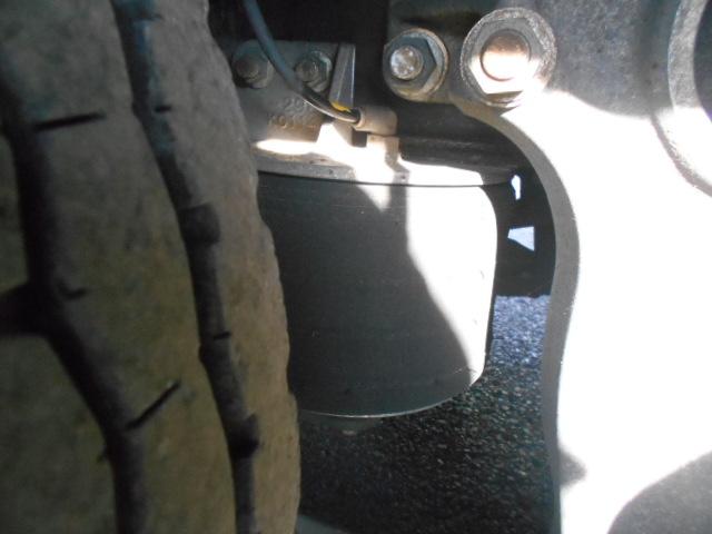 ギガ アルミブロック平ボディ 5方開 支柱抜き差し可 荷台床木張り 内フック27対 センターフック15カ所 荷台内寸951x235x20 後輪エアサス 7速ミッション 積載15t 25t車 リターダー有(39枚目)