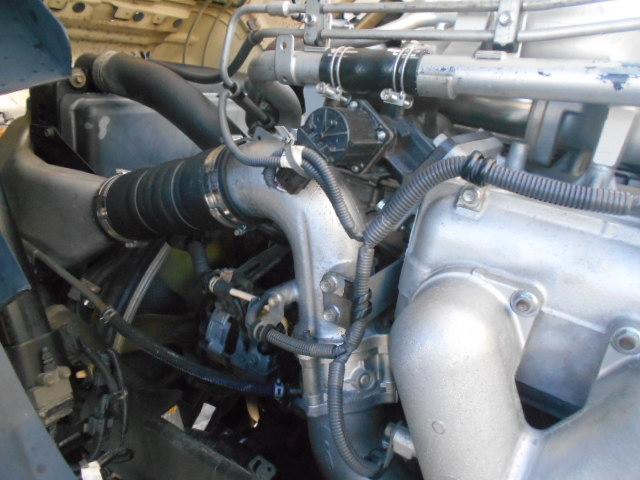 ギガ アルミブロック平ボディ 5方開 支柱抜き差し可 荷台床木張り 内フック27対 センターフック15カ所 荷台内寸951x235x20 後輪エアサス 7速ミッション 積載15t 25t車 リターダー有(44枚目)