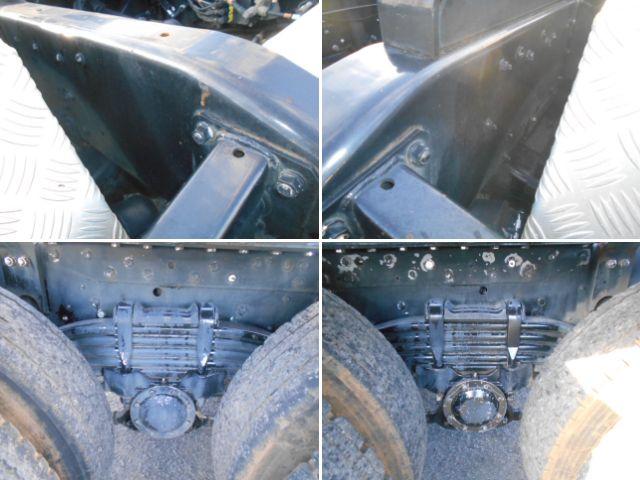 スーパーグレート 　トレーラーヘッド　第５輪荷重１８ｔ　一括緩和　プレミアムライン　エグゼグティブパッケージ　２デフ　パイロットシフト　走行３３万ｋｍ　ハイルーフ　メッキパーツ　エンジン出力４６０ＰＳ　ターボ車（78枚目）