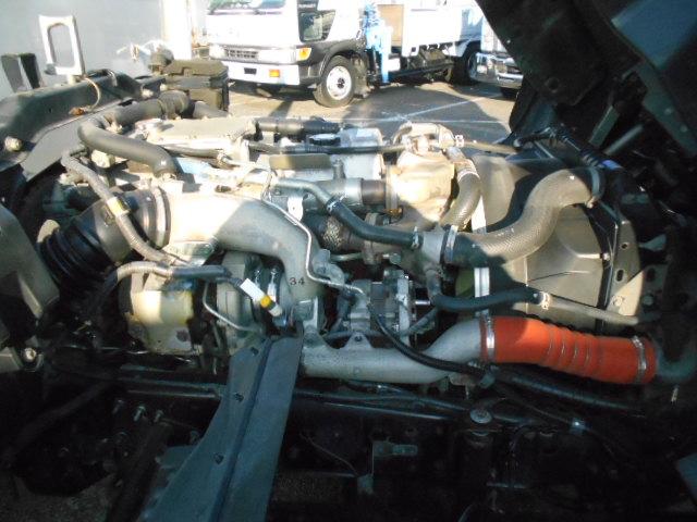 ヒノレンジャー 　アルミブロック平ボディ　積載３．２ｔ　荷台寸６１６ｘ２２４ｘ６０　セミワイドボディ　荷台床木張り　内フック有　アオリサポート付　アルミブロックアオリ　横ネタステンレス製　後輪エアサス　シートキャリア付（46枚目）