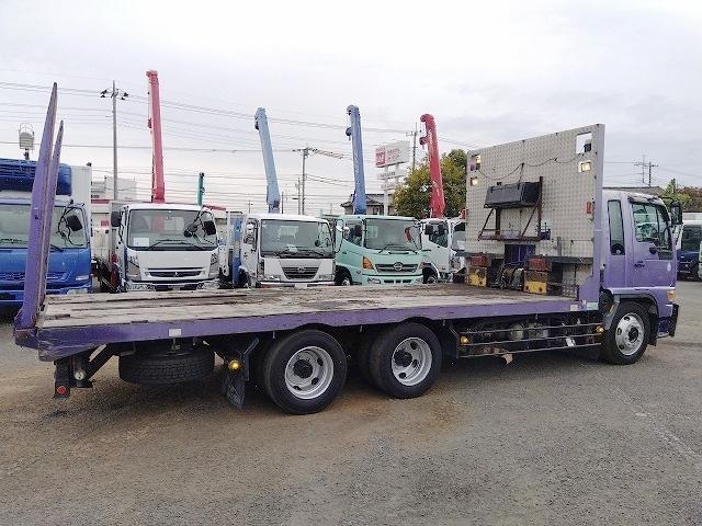 ヒノレンジャー 　セーフティローダー　上物花見台製　積載１１ｔ　ウインチ付　自動歩み付　増トン車　２デフ　ベッド付　走行４３．５万ｋｍ　６速ミッション　タイヤサイズ２４５／７０Ｒ１９．５（4枚目）