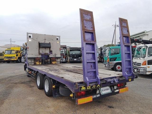 ヒノレンジャー 　セーフティローダー　上物花見台製　積載１１ｔ　ウインチ付　自動歩み付　増トン車　２デフ　ベッド付　走行４３．５万ｋｍ　６速ミッション　タイヤサイズ２４５／７０Ｒ１９．５（7枚目）