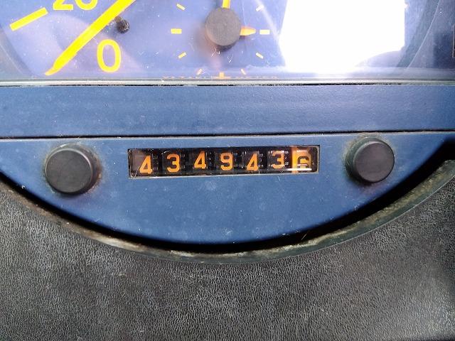 ヒノレンジャー 　セーフティローダー　上物花見台製　積載１１ｔ　ウインチ付　自動歩み付　増トン車　２デフ　ベッド付　走行４３．５万ｋｍ　６速ミッション　タイヤサイズ２４５／７０Ｒ１９．５（20枚目）