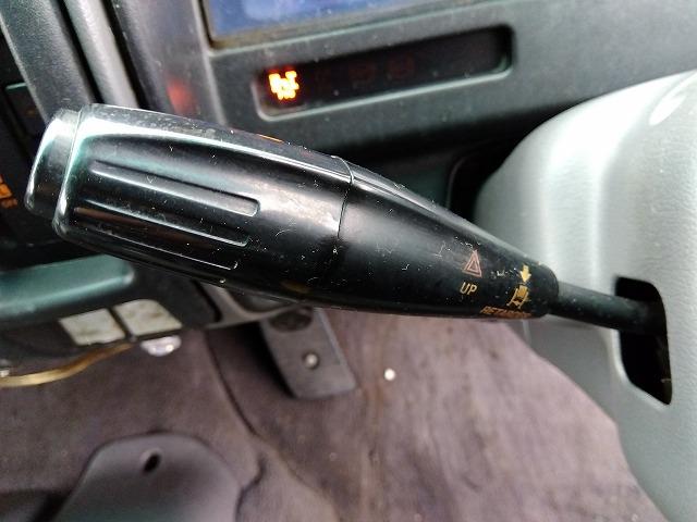 ヒノレンジャー 　セーフティローダー　上物花見台製　積載１１ｔ　ウインチ付　自動歩み付　増トン車　２デフ　ベッド付　走行４３．５万ｋｍ　６速ミッション　タイヤサイズ２４５／７０Ｒ１９．５（22枚目）