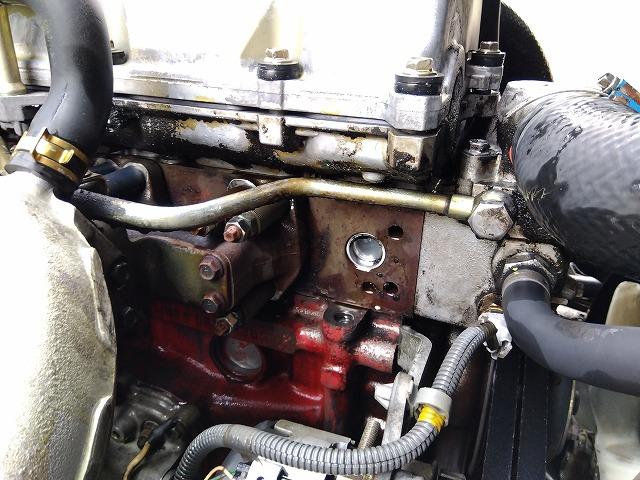 ヒノレンジャー 　セーフティローダー　上物花見台製　積載１１ｔ　ウインチ付　自動歩み付　増トン車　２デフ　ベッド付　走行４３．５万ｋｍ　６速ミッション　タイヤサイズ２４５／７０Ｒ１９．５（44枚目）