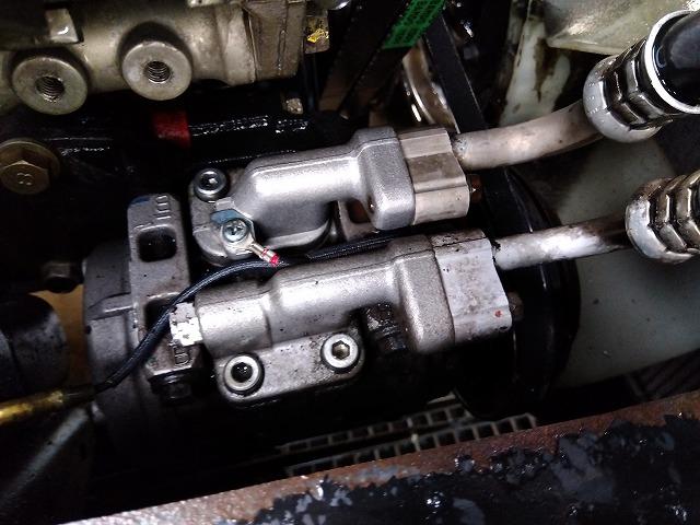 ヒノレンジャー 　セーフティローダー　上物花見台製　積載１１ｔ　ウインチ付　自動歩み付　増トン車　２デフ　ベッド付　走行４３．５万ｋｍ　６速ミッション　タイヤサイズ２４５／７０Ｒ１９．５（53枚目）