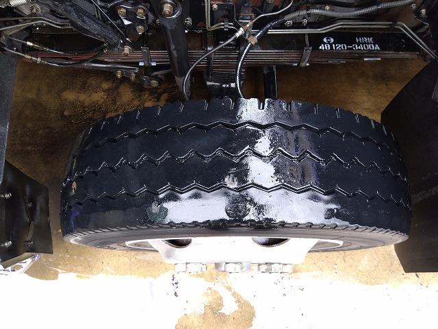 ヒノレンジャー 　セーフティローダー　上物花見台製　積載１１ｔ　ウインチ付　自動歩み付　増トン車　２デフ　ベッド付　走行４３．５万ｋｍ　６速ミッション　タイヤサイズ２４５／７０Ｒ１９．５（69枚目）