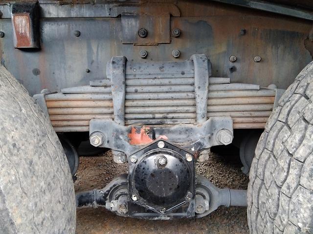 ヒノレンジャー 　セーフティローダー　上物花見台製　積載１１ｔ　ウインチ付　自動歩み付　増トン車　２デフ　ベッド付　走行４３．５万ｋｍ　６速ミッション　タイヤサイズ２４５／７０Ｒ１９．５（70枚目）