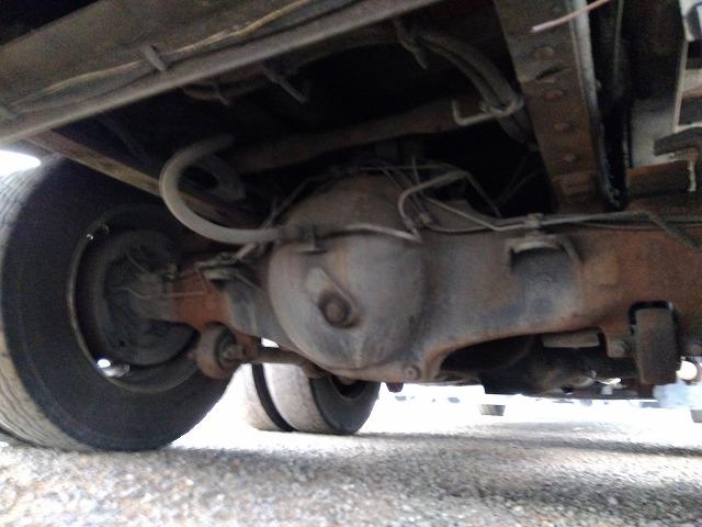 ヒノレンジャー 　セーフティローダー　上物花見台製　積載１１ｔ　ウインチ付　自動歩み付　増トン車　２デフ　ベッド付　走行４３．５万ｋｍ　６速ミッション　タイヤサイズ２４５／７０Ｒ１９．５（80枚目）