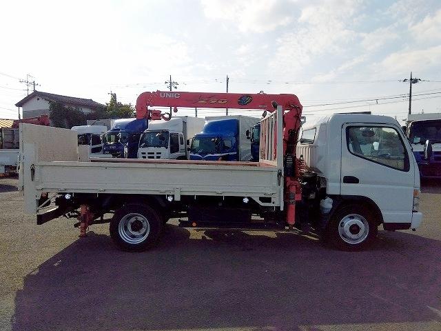 キャンター PG付クレーン付平ボディ 上物古河ユニック製 3段ブーム 2.9t吊 フックイン 差し違いアウトリガー 積載3.55t 荷台寸378×208×37 ワイド超ロングボディ アオリサポート付 垂直PG付(4枚目)