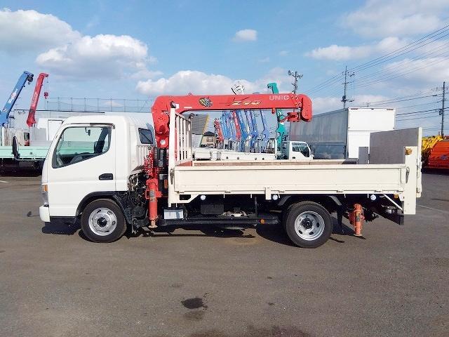 キャンター PG付クレーン付平ボディ 上物古河ユニック製 3段ブーム 2.9t吊 フックイン 差し違いアウトリガー 積載3.55t 荷台寸378×208×37 ワイド超ロングボディ アオリサポート付 垂直PG付(5枚目)