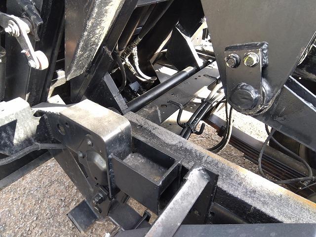 エルフトラック ローダーダンプ/セーフティダンプ 上物花見台製 積載3t 荷台寸法304x160x36 4ナンバー シートキャリア付 メッキパーツ ETC 走行10.6万km 5速ミッション(58枚目)