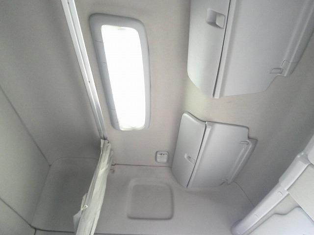 ヒノレンジャー 　アルミウイング　上物トランテックス製　積載７ｔ　荷台寸７２７×２２３×２３１　７．２ｍセミワイドボディ　増トン車　ラッシングレール１段　内フック８対　ハイルーフ　リーフサス　横ネタ鉄製　社外ナビ有（22枚目）