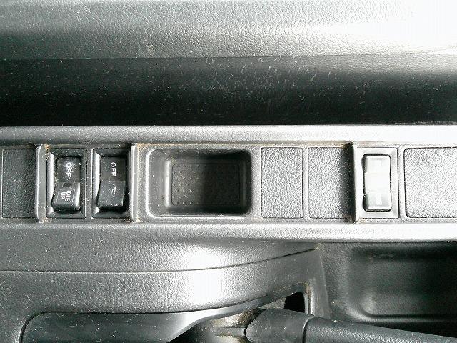 ヒノレンジャー 　アルミウイング　上物トランテックス製　積載７ｔ　荷台寸７２７×２２３×２３１　７．２ｍセミワイドボディ　増トン車　ラッシングレール１段　内フック８対　ハイルーフ　リーフサス　横ネタ鉄製　社外ナビ有（34枚目）