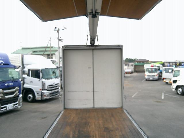 ヒノレンジャー 　アルミウイング　上物トランテックス製　積載７ｔ　荷台寸７２７×２２３×２３１　７．２ｍセミワイドボディ　増トン車　ラッシングレール１段　内フック８対　ハイルーフ　リーフサス　横ネタ鉄製　社外ナビ有（44枚目）