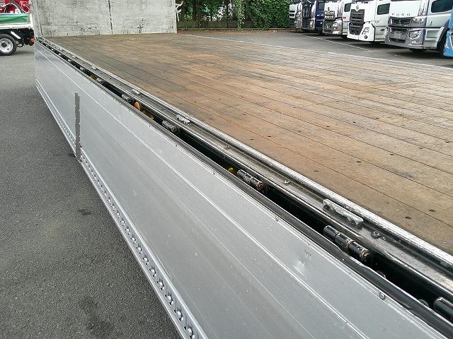 ヒノレンジャー 　アルミウイング　上物トランテックス製　積載７ｔ　荷台寸７２７×２２３×２３１　７．２ｍセミワイドボディ　増トン車　ラッシングレール１段　内フック８対　ハイルーフ　リーフサス　横ネタ鉄製　社外ナビ有（47枚目）