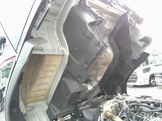 ヒノレンジャー 　アルミウイング　上物トランテックス製　積載７ｔ　荷台寸７２７×２２３×２３１　７．２ｍセミワイドボディ　増トン車　ラッシングレール１段　内フック８対　ハイルーフ　リーフサス　横ネタ鉄製　社外ナビ有（59枚目）