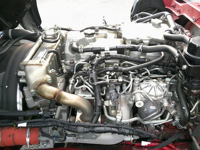 ヒノレンジャー 　アルミウイング　上物トランテックス製　積載７ｔ　荷台寸７２７×２２３×２３１　７．２ｍセミワイドボディ　増トン車　ラッシングレール１段　内フック８対　ハイルーフ　リーフサス　横ネタ鉄製　社外ナビ有（60枚目）