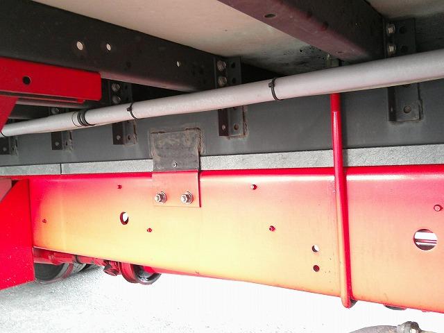 ヒノレンジャー 　アルミウイング　上物トランテックス製　積載７ｔ　荷台寸７２７×２２３×２３１　７．２ｍセミワイドボディ　増トン車　ラッシングレール１段　内フック８対　ハイルーフ　リーフサス　横ネタ鉄製　社外ナビ有（73枚目）