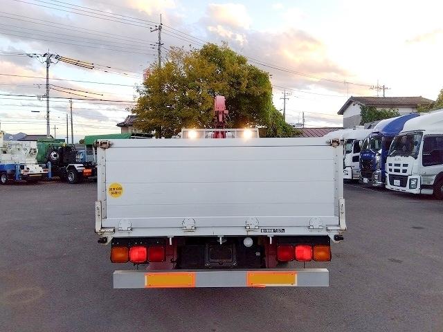 ファイター クレーン付アルミブロック平ボディ 上物古河ユニック製 4段ブーム ラジコン付(無線) 2.9t吊 フックイン 差し違い&角足 6m標準ボディ 荷台寸法605x217x79 荷台床縞板張 内フック有(9枚目)