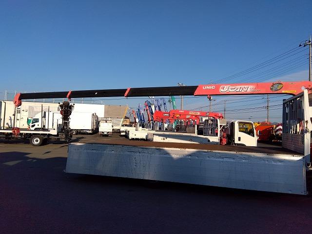 ファイター クレーン付アルミブロック平ボディ 上物古河ユニック製 4段ブーム ラジコン付(無線) 2.9t吊 フックイン 差し違い&角足 6m標準ボディ 荷台寸法605x217x79 荷台床縞板張 内フック有(37枚目)