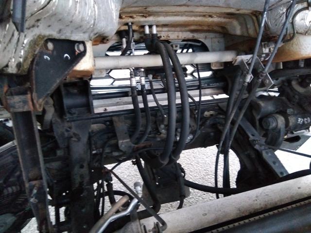 ファイター クレーン付アルミブロック平ボディ 上物古河ユニック製 4段ブーム ラジコン付(無線) 2.9t吊 フックイン 差し違い&角足 6m標準ボディ 荷台寸法605x217x79 荷台床縞板張 内フック有(43枚目)