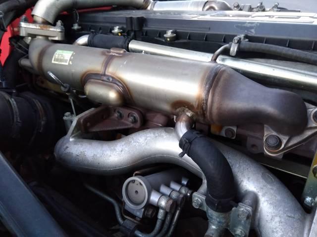 ファイター クレーン付アルミブロック平ボディ 上物古河ユニック製 4段ブーム ラジコン付(無線) 2.9t吊 フックイン 差し違い&角足 6m標準ボディ 荷台寸法605x217x79 荷台床縞板張 内フック有(48枚目)