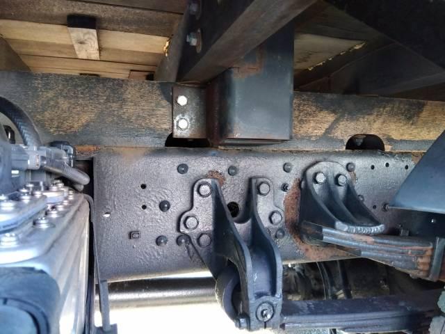 ファイター クレーン付アルミブロック平ボディ 上物古河ユニック製 4段ブーム ラジコン付(無線) 2.9t吊 フックイン 差し違い&角足 6m標準ボディ 荷台寸法605x217x79 荷台床縞板張 内フック有(64枚目)