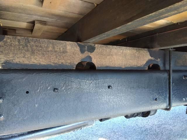 ファイター クレーン付アルミブロック平ボディ 上物古河ユニック製 4段ブーム ラジコン付(無線) 2.9t吊 フックイン 差し違い&角足 6m標準ボディ 荷台寸法605x217x79 荷台床縞板張 内フック有(66枚目)