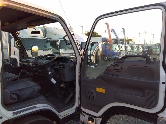 アトラストラック クレーン付平ボディ 上物古河ユニック製 6段ブーム ラジコン付(無線) 2.6t吊 リアジャッキ付 フックイン ワイド超ロングボディ 積載3.25t 荷台寸法434x208x39 荷台床鉄板張り(10枚目)