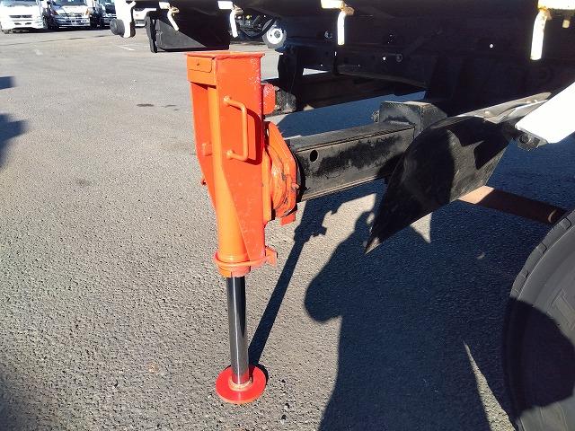 アトラストラック クレーン付平ボディ 上物古河ユニック製 6段ブーム ラジコン付(無線) 2.6t吊 リアジャッキ付 フックイン ワイド超ロングボディ 積載3.25t 荷台寸法434x208x39 荷台床鉄板張り(23枚目)