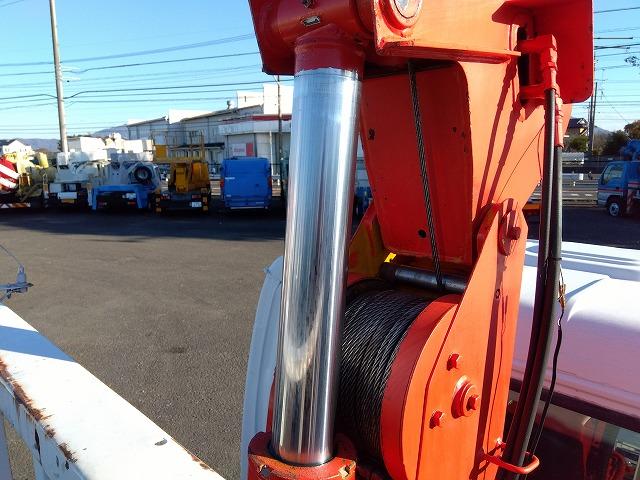 アトラストラック クレーン付平ボディ 上物古河ユニック製 6段ブーム ラジコン付(無線) 2.6t吊 リアジャッキ付 フックイン ワイド超ロングボディ 積載3.25t 荷台寸法434x208x39 荷台床鉄板張り(25枚目)