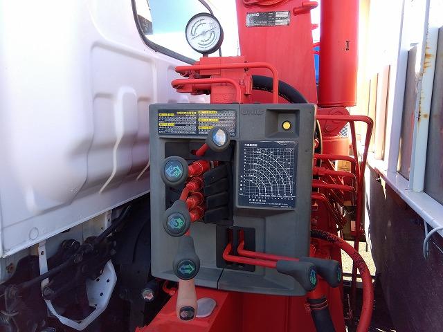 アトラストラック クレーン付平ボディ 上物古河ユニック製 6段ブーム ラジコン付(無線) 2.6t吊 リアジャッキ付 フックイン ワイド超ロングボディ 積載3.25t 荷台寸法434x208x39 荷台床鉄板張り(30枚目)